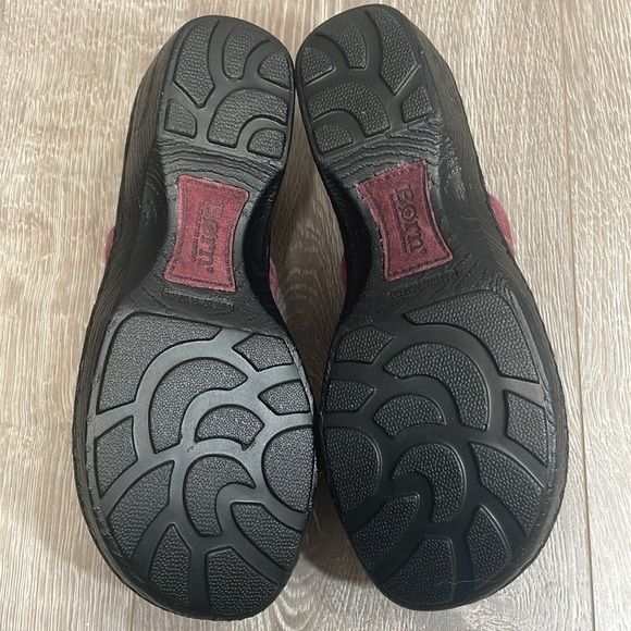 NWOT Born B23647 Toby Closed Back Clogs Burgundy Distressed Suede Leather 7M - Picture 9 of 16